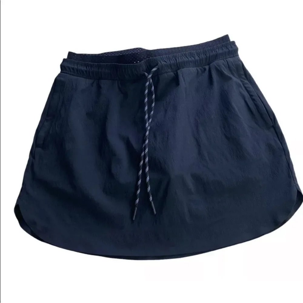Athleta Trekkie Crest Skort Mesh Black 8